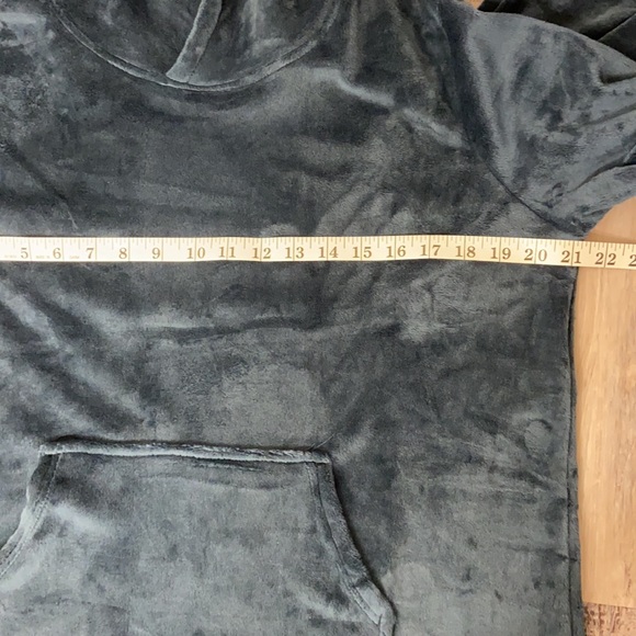 32 Degrees Super soft velour Kangaroo pocket hooded lounger - Picture 10 of 11